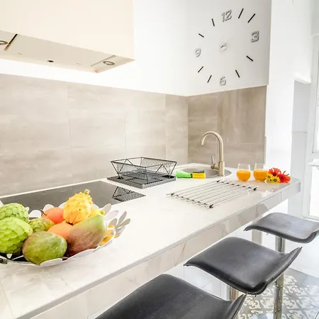 Апартаменты Loft Overlooking Market Square